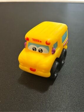 Chuck & Friends 10cm / 4"-inch Yellow Bus